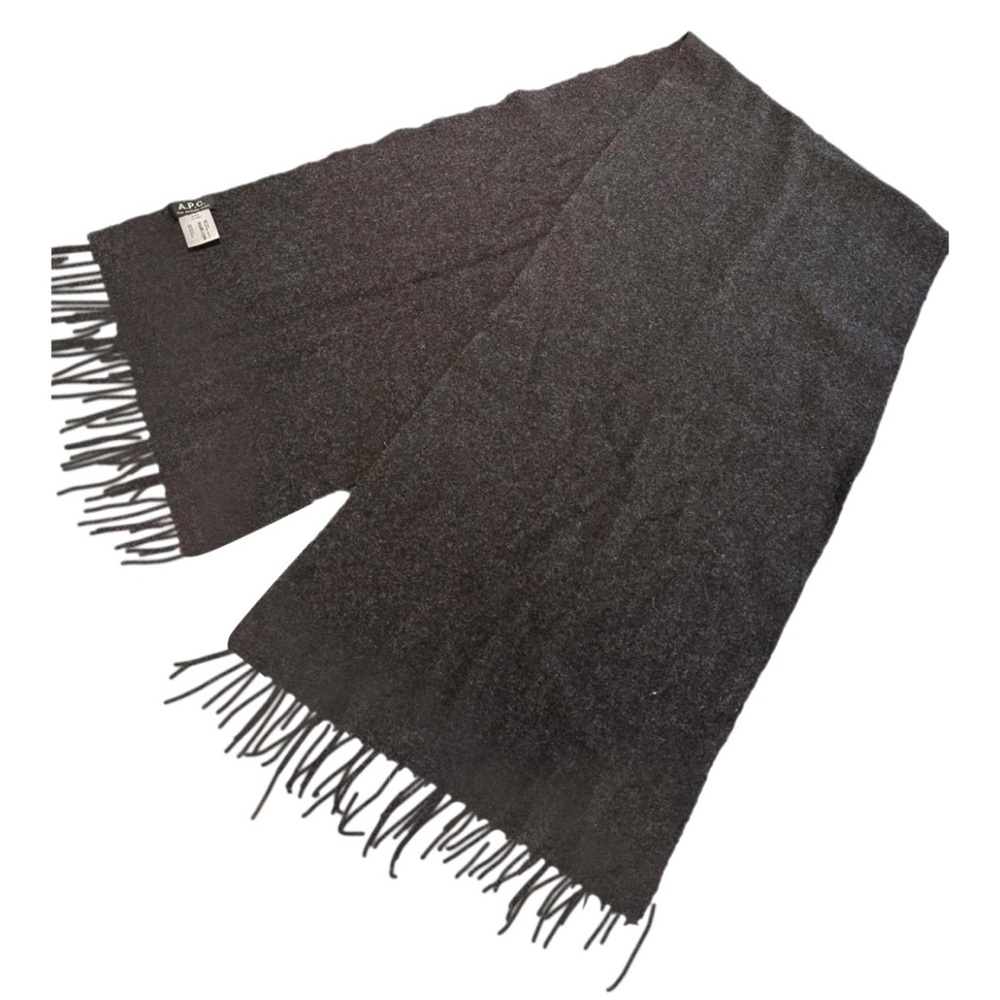 APC wool scarf